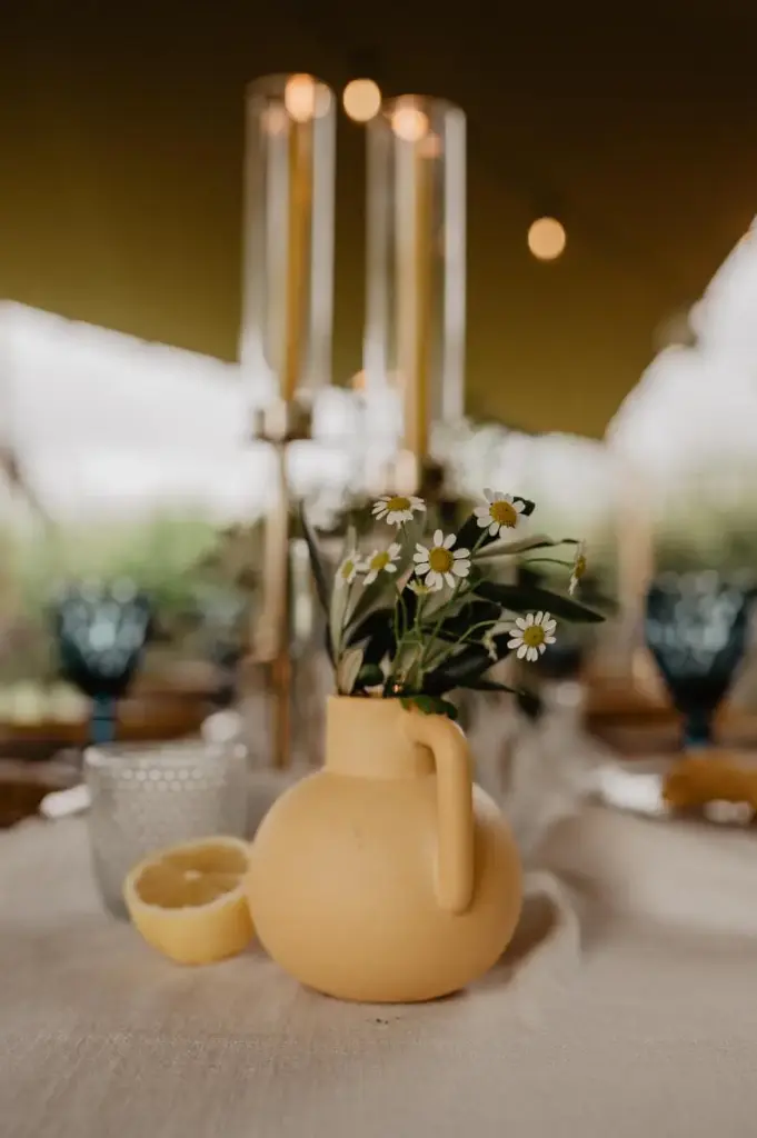 Henkelvase Gelb
